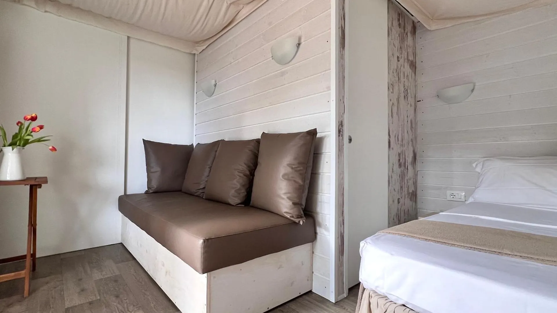 Camping Campo Dei Fiori Villa Vada 3*,